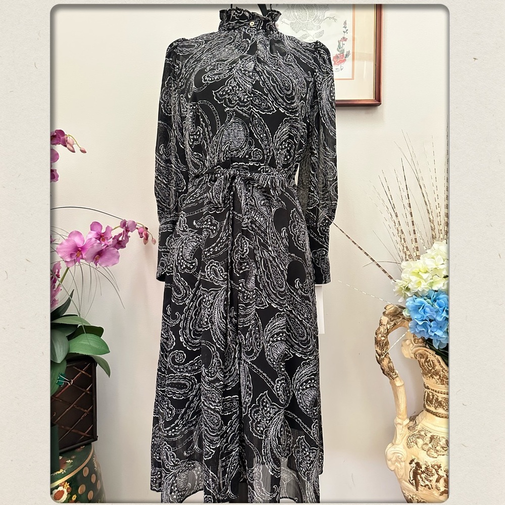 Calvin Klein Black and Gray Paisley Long Sleeve Dress
